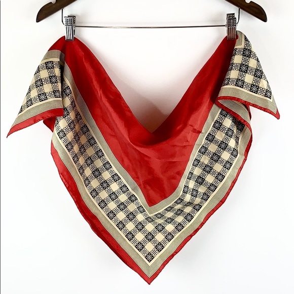 ❤️Hearts on Fire Red Shades BUNDLE Mixed Scarves❤️ - Picture 3 of 16